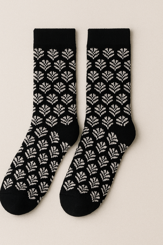 Elegant Contrast Floral Socks