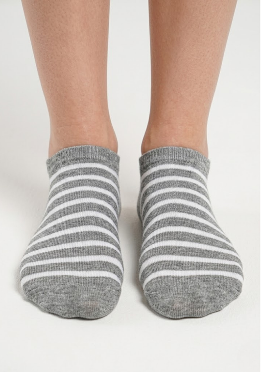 Heathered Slate Striped Ankle Socks