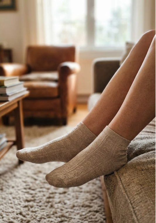 Classic Oat Cable-Knit Ankle Socks