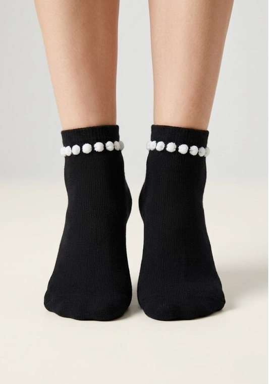 Pom-Pom Trim Noir Ankle Socks