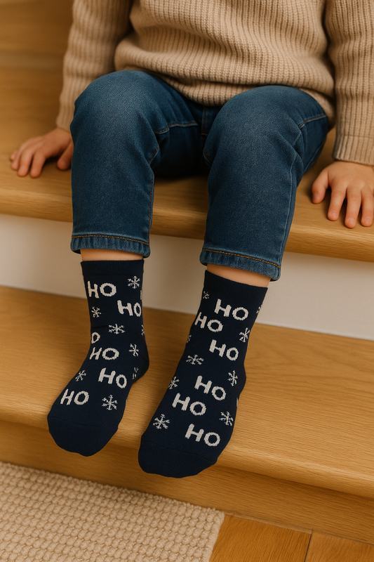 Black Christmas “Ho Ho Ho” Socks – Snowflake Pattern